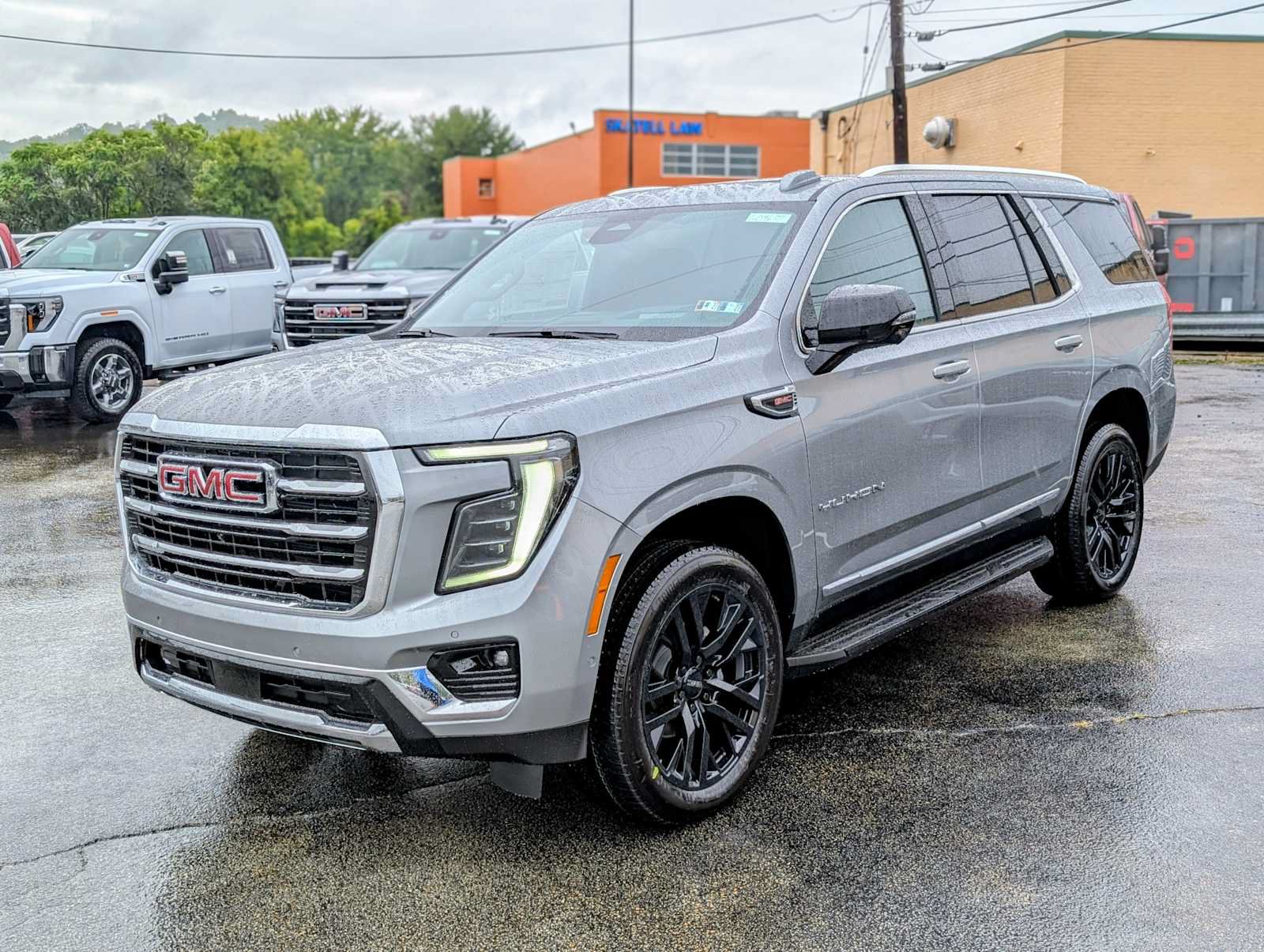 New 2026 GMC Yukon Elevation w/ LPO, Elevation Black Package AWD/4WD image 1