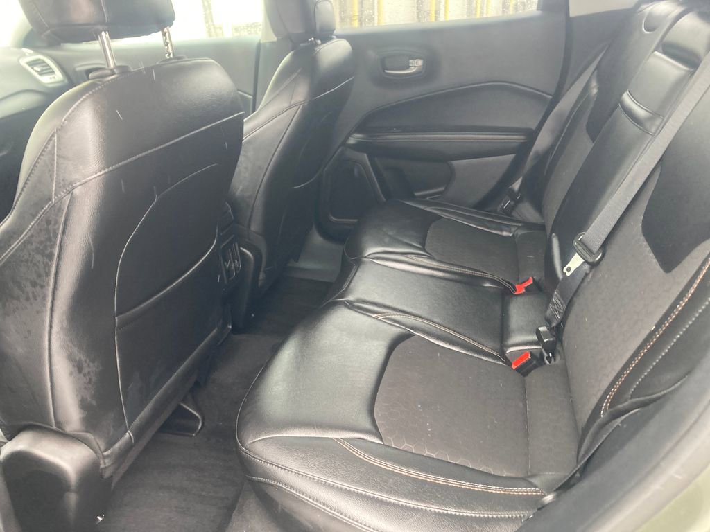 Used 2018 Jeep Compass Latitude image 29