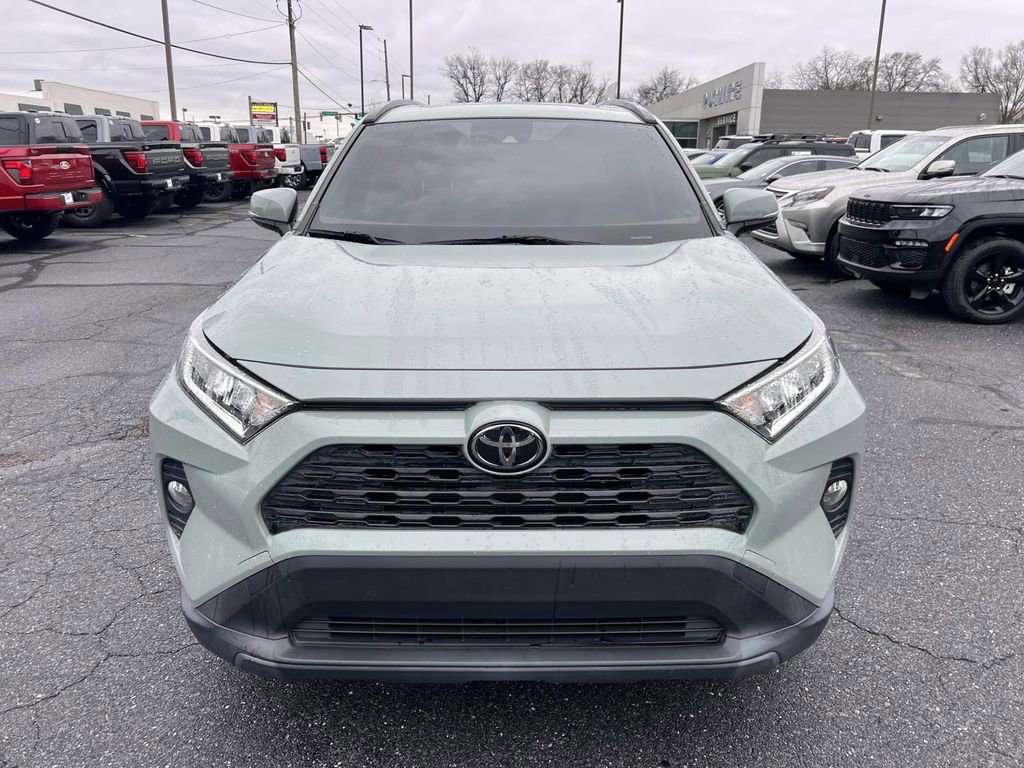 Used 2020 Toyota RAV4 XLE Premium image 2
