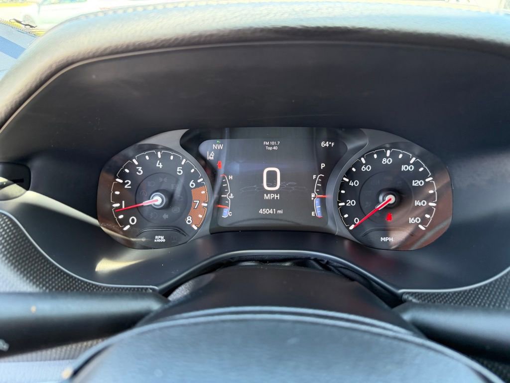 Used 2025 Jeep Compass Trailhawk AWD/4WD image 29