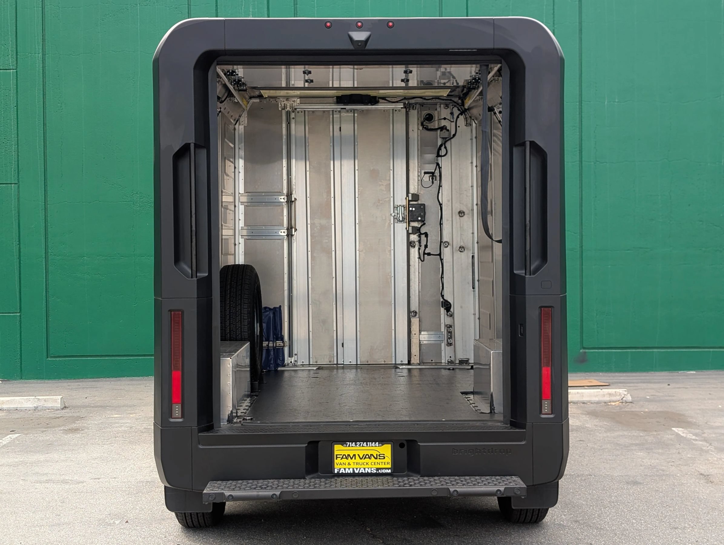 Used 2025 Chevrolet Brightdrop 400 FWD image 15