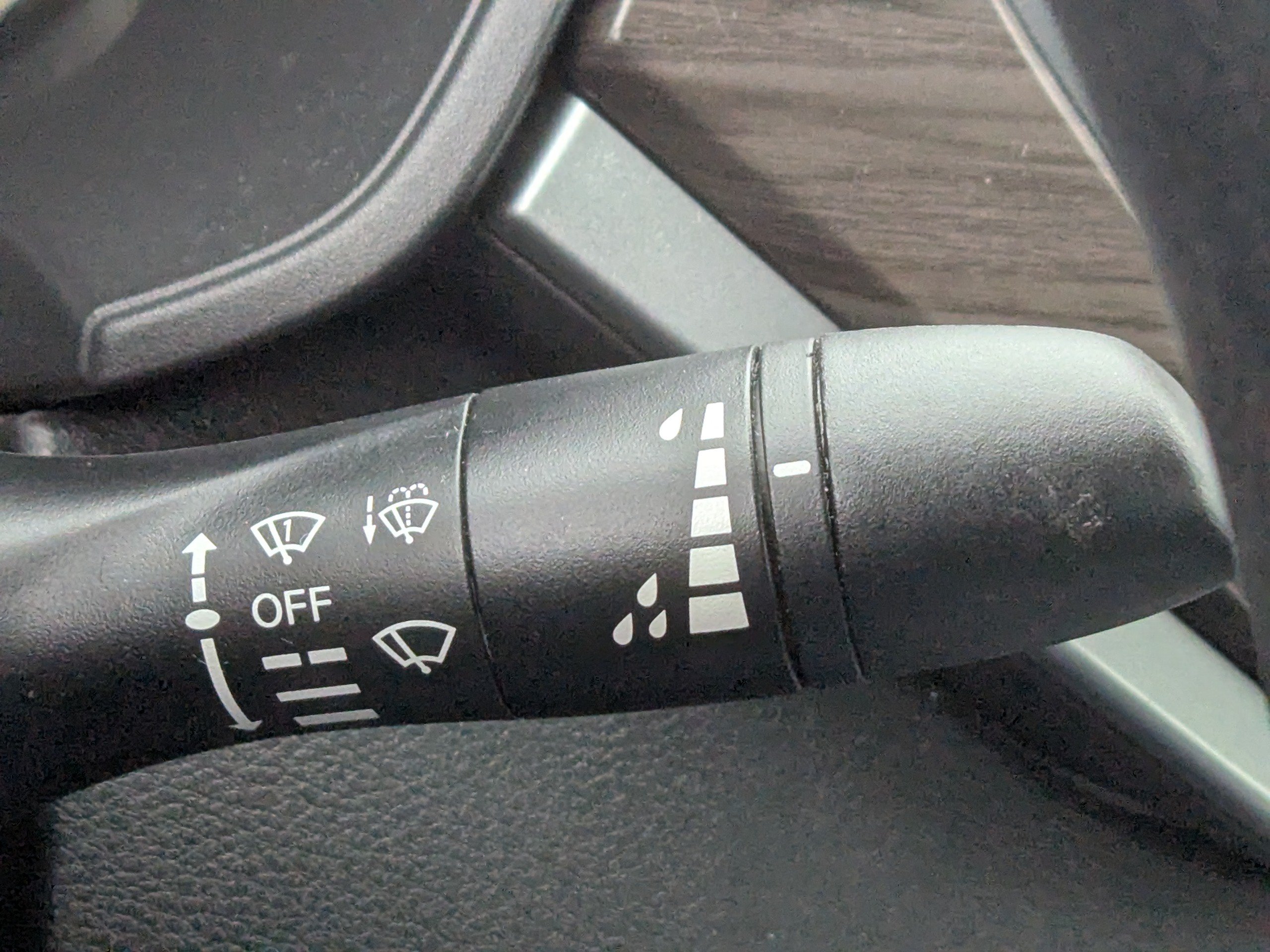 Used 2024 Nissan Altima 2.5 SV FWD image 27