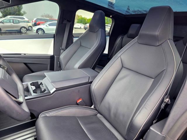 Used 2024 Tesla Cybertruck Cyberbeast AWD/4WD image 28