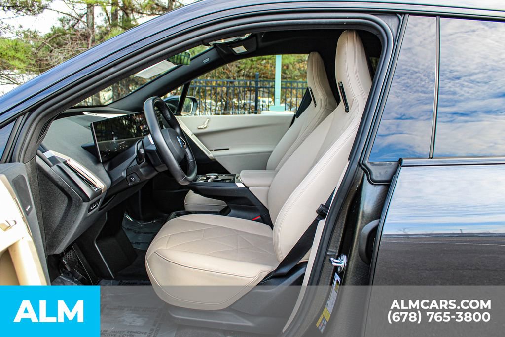 Used 2023 BMW iX xDrive50 w/ Convenience Package image 17