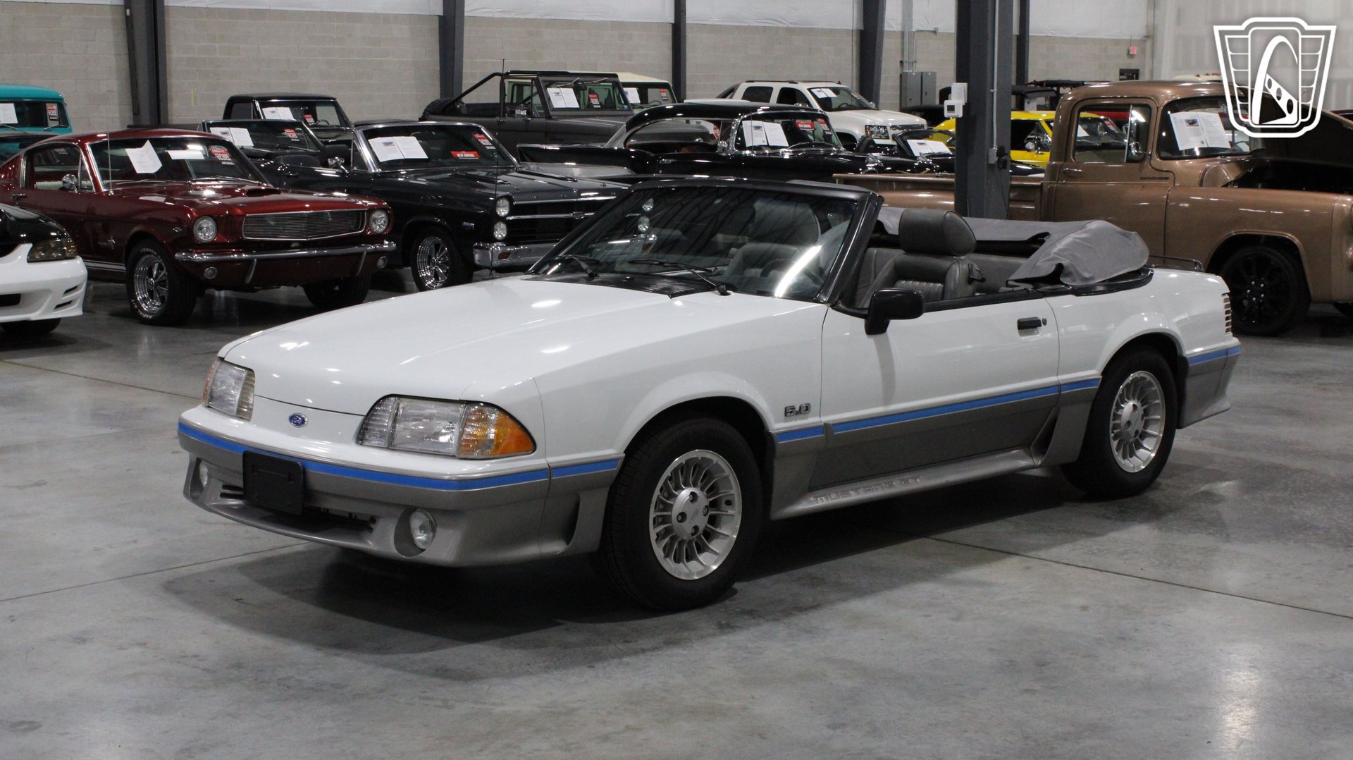 Used 1988 Ford Mustang GT RWD image 2