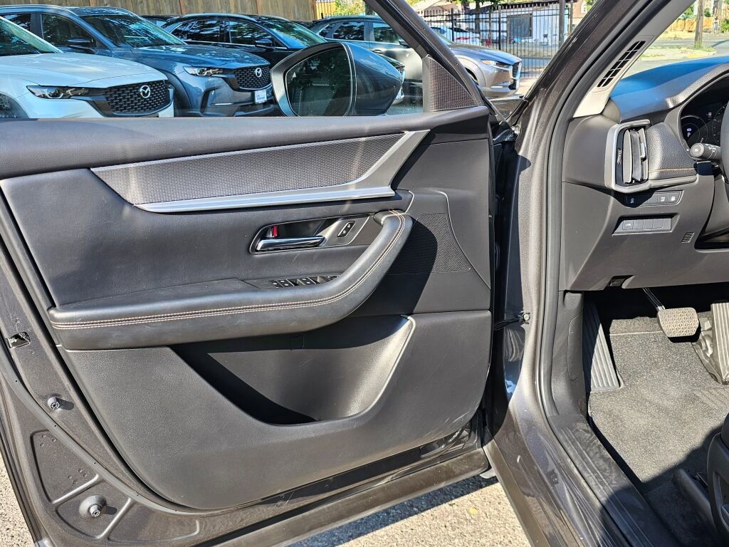 Certified 2024 MAZDA CX-90 Plug-In Hybrid w/ Preferred image 21