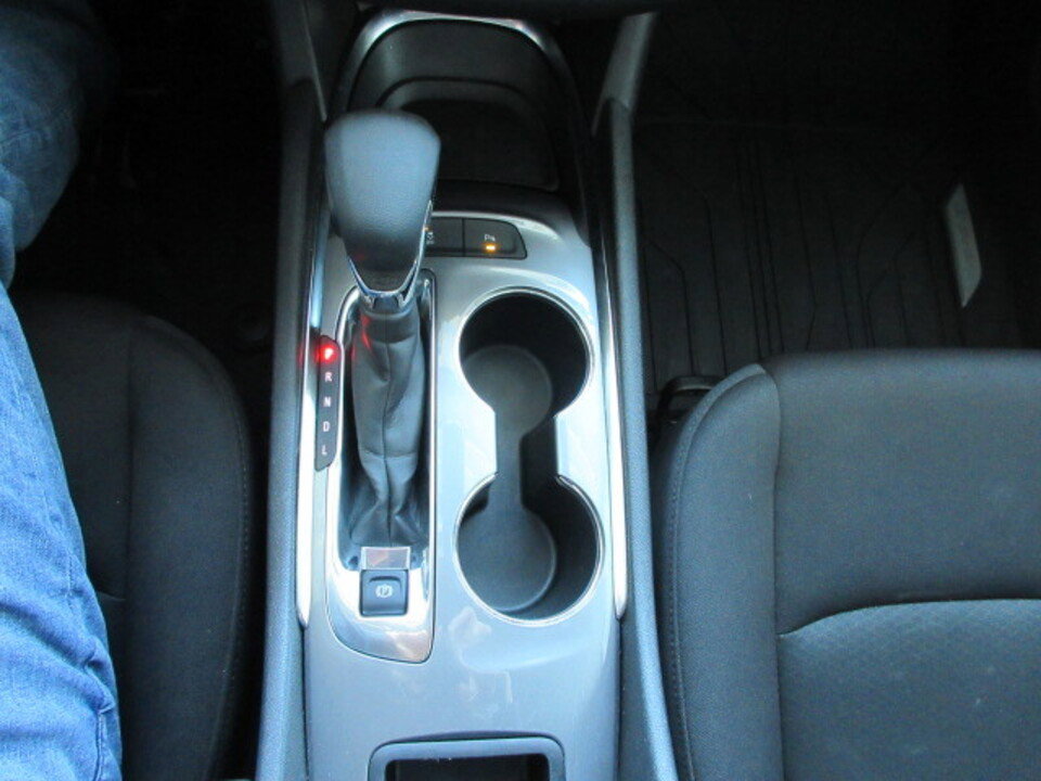 Used 2024 Chevrolet Malibu LT image 22