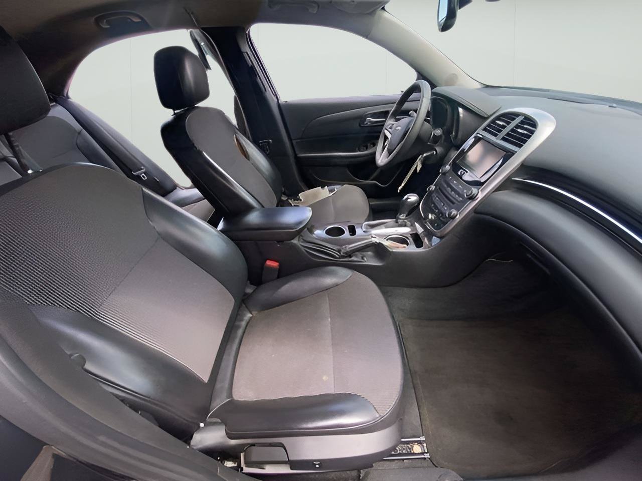 Used 2015 Chevrolet Malibu LT w/ Power Convenience Package FWD image 29