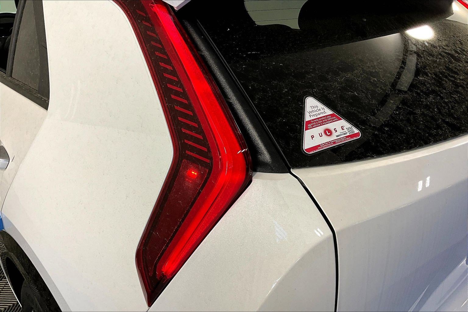 New 2026 Kia Niro Wave FWD image 15