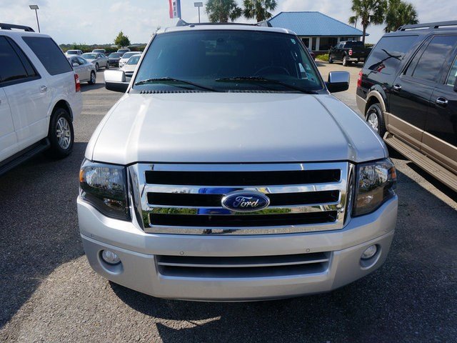 Used 2014 Ford Expedition Limited w/ Equipment Group 301A RWD image 2
