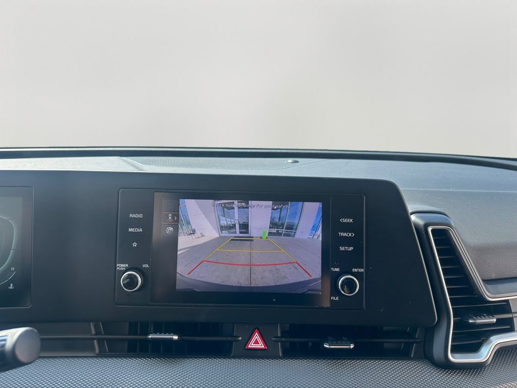 Used 2024 Kia Sportage LX image 16
