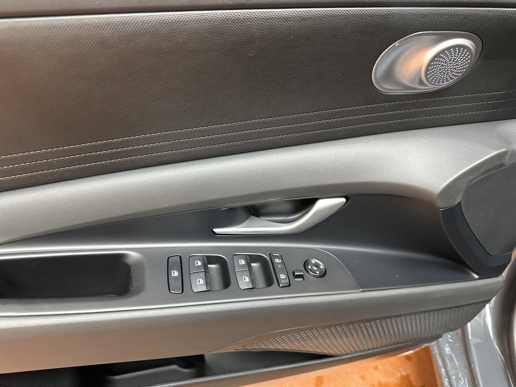 New 2026 Hyundai Elantra Blue image 23