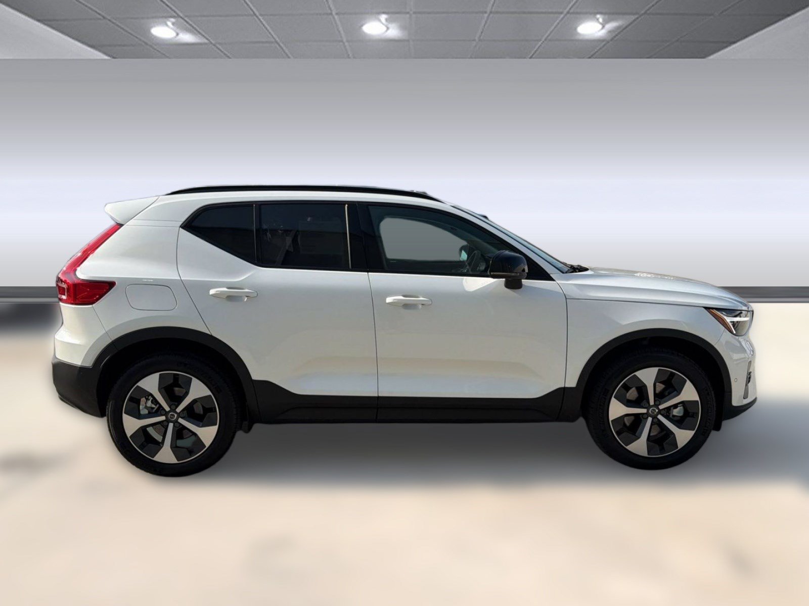 New 2026 Volvo XC40 B5 Plus w/ Protection Package Premier AWD/4WD image 8