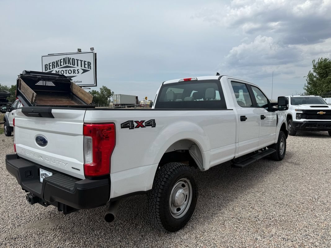Used 2017 Ford F250 XL w/ Power Equipment Group AWD/4WD image 10