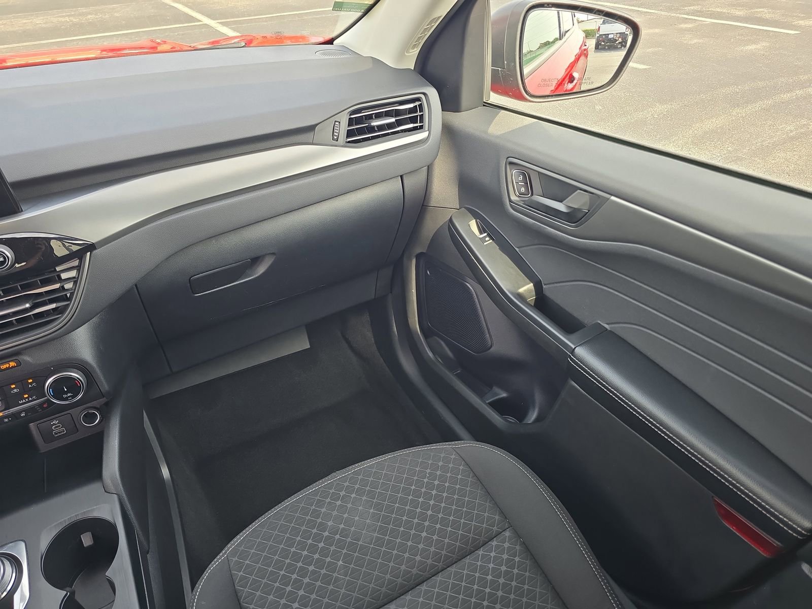 Used 2024 Ford Escape Active AWD/4WD image 12