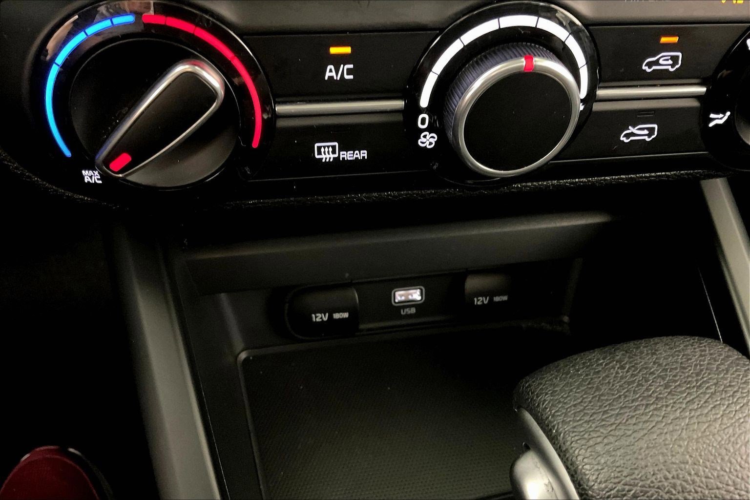 Used 2023 Kia Soul LX FWD image 15