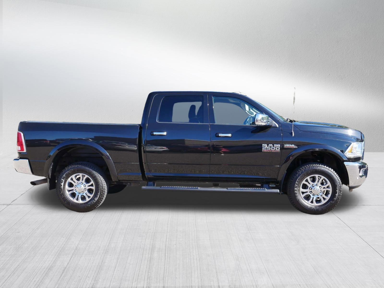 Used 2018 RAM 2500 Laramie w/ Snow Chief Group image 8