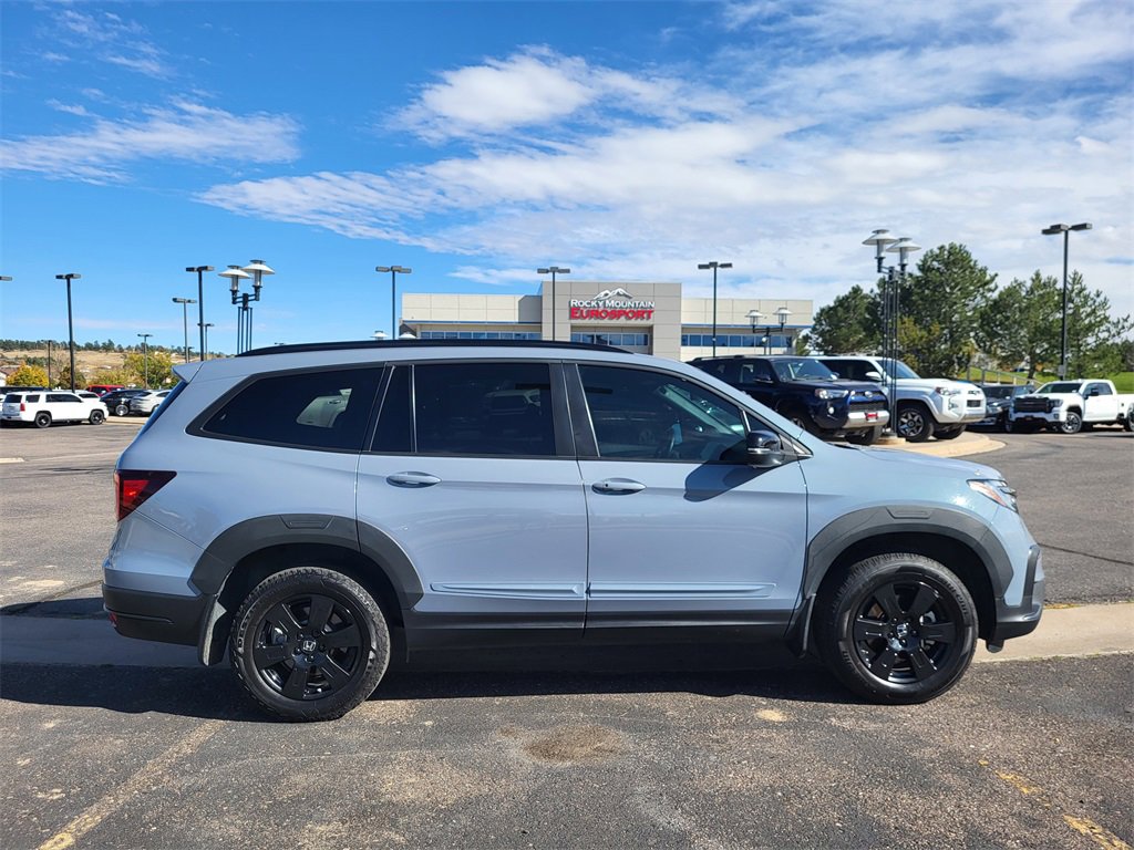 Used 2022 Honda Pilot TrailSport image 3