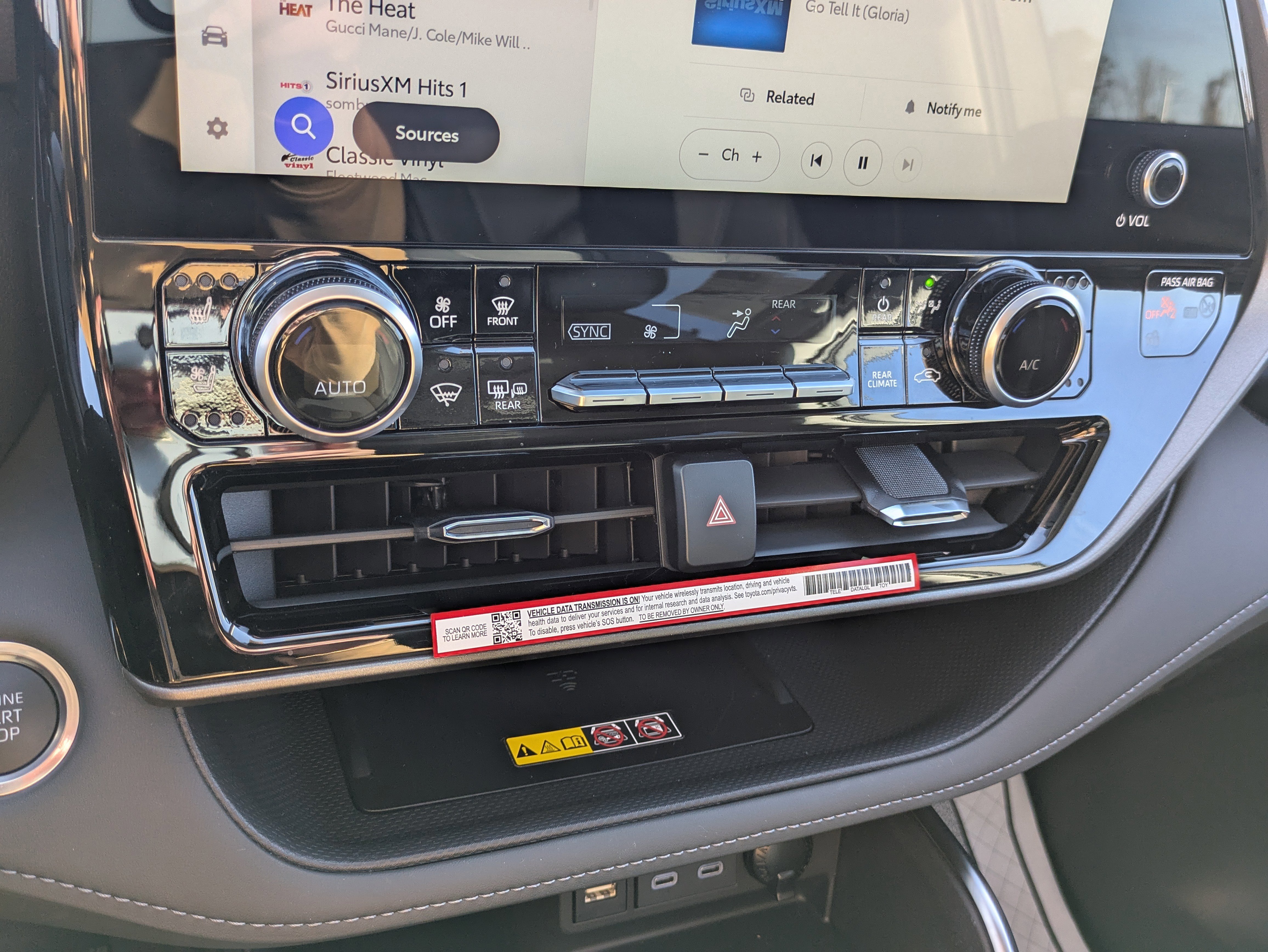 New 2026 Toyota Highlander Limited image 19