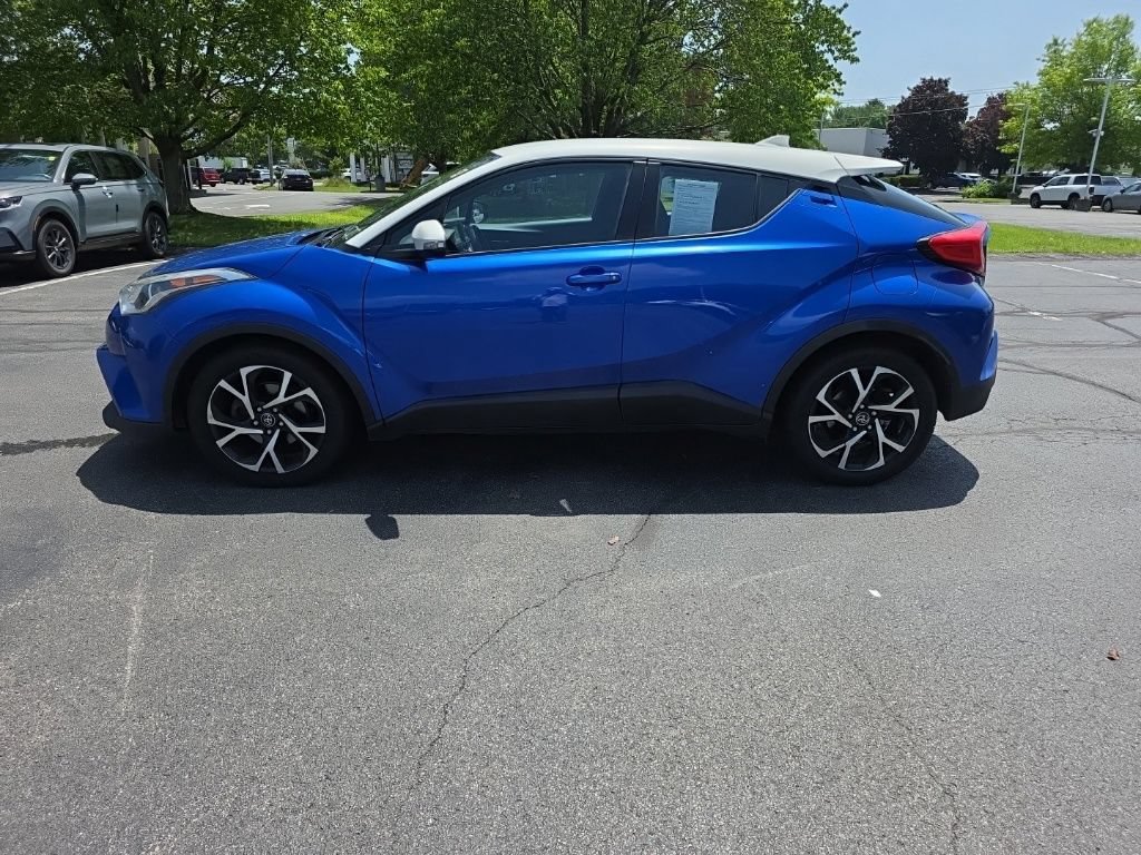 Used 2018 Toyota C-HR XLE FWD image 5