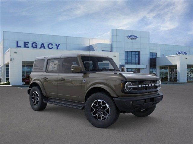 New 2025 Ford Bronco Outer Banks image 7