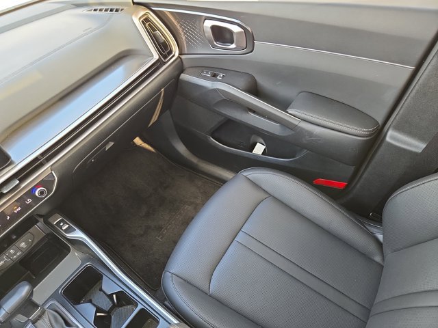 Used 2025 Kia Sorento S w/ Panoramic Sunroof Package FWD image 31