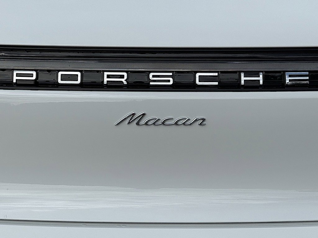 New 2026 Porsche Macan image 27
