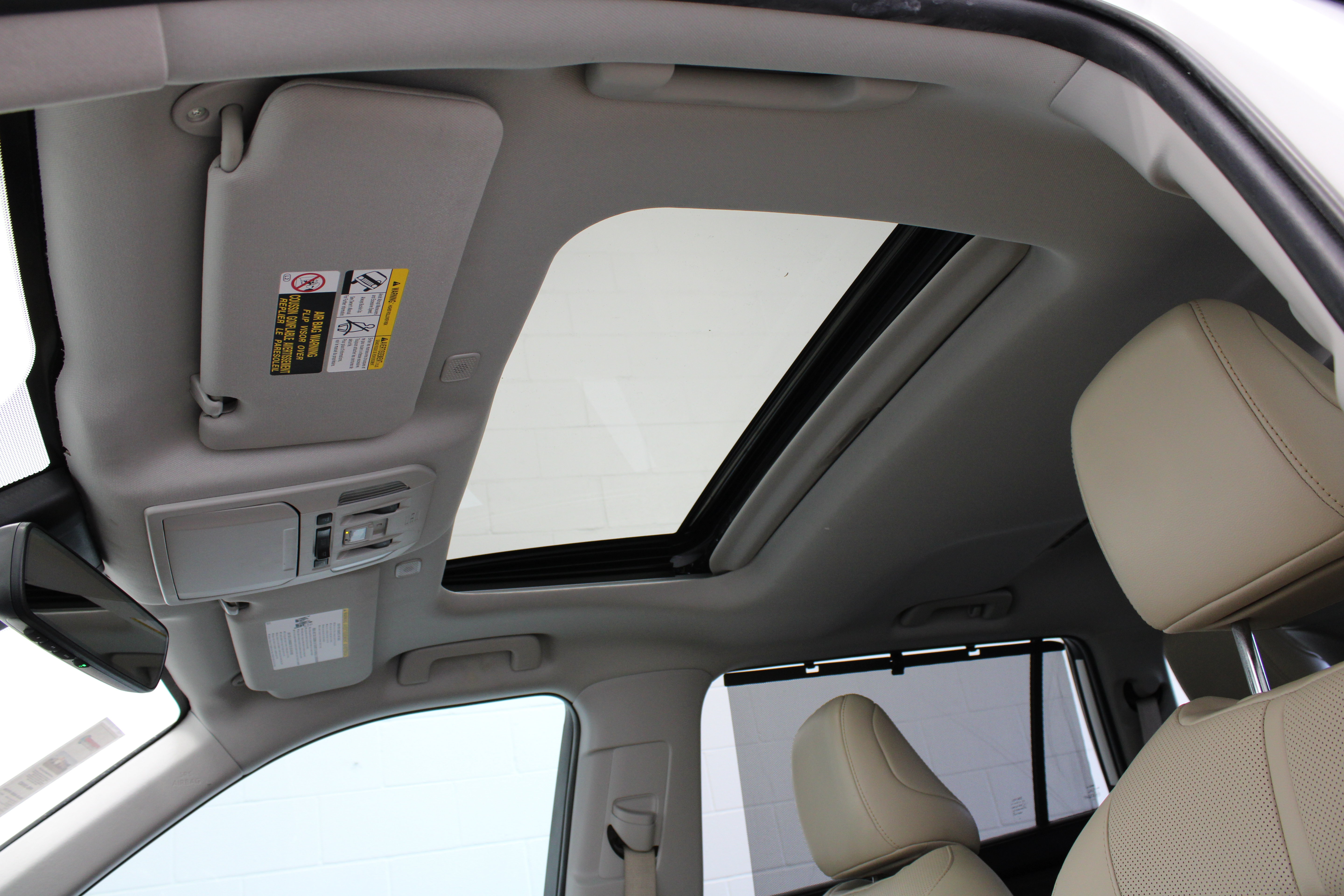 Used 2023 Toyota Highlander Limited FWD image 27
