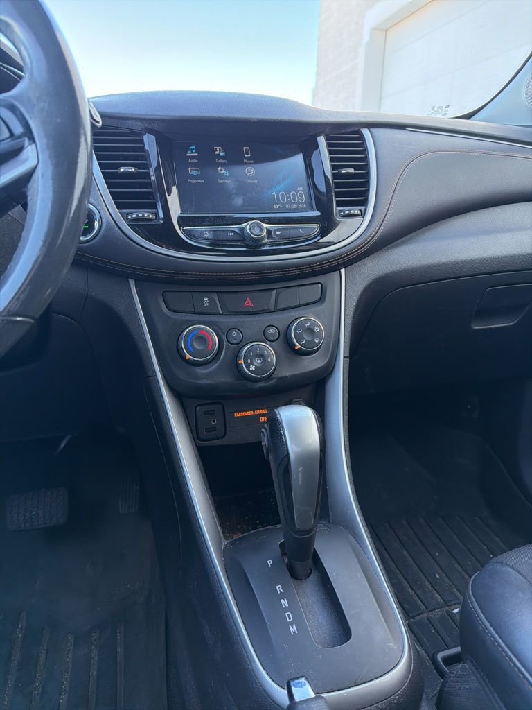 Used 2017 Chevrolet Trax LT w/ LT Convenience Package image 14