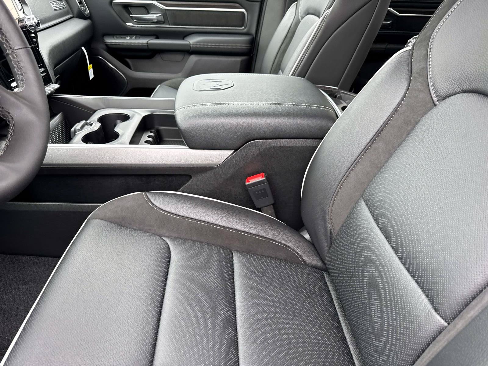 New 2026 RAM 1500 Laramie w/ Sport Appearance Package AWD/4WD image 9