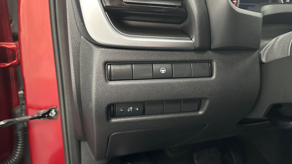 Certified 2021 Nissan Rogue SV image 18