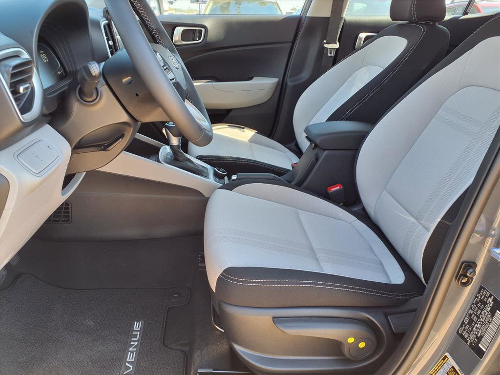 New 2026 Hyundai Venue SEL image 11