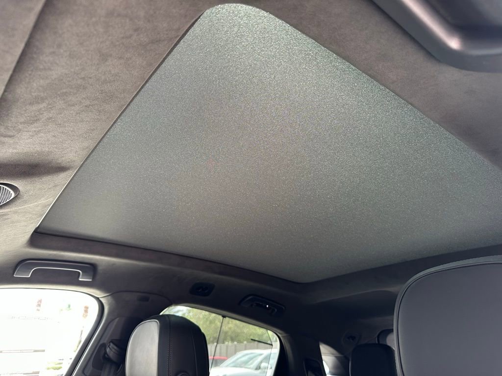 Used 2025 Porsche Cayenne GTS image 32