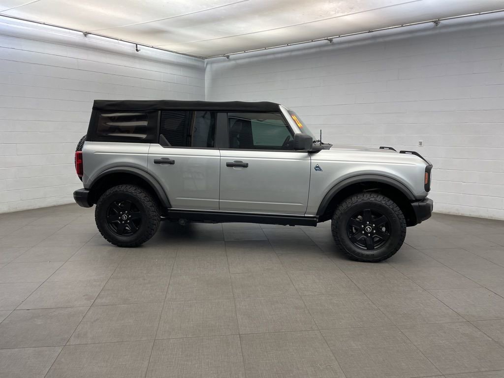 Used 2022 Ford Bronco Black Diamond AWD/4WD image 4