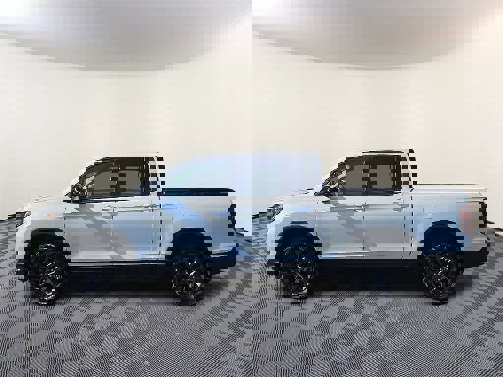 Certified 2025 Honda Ridgeline Sport image 8