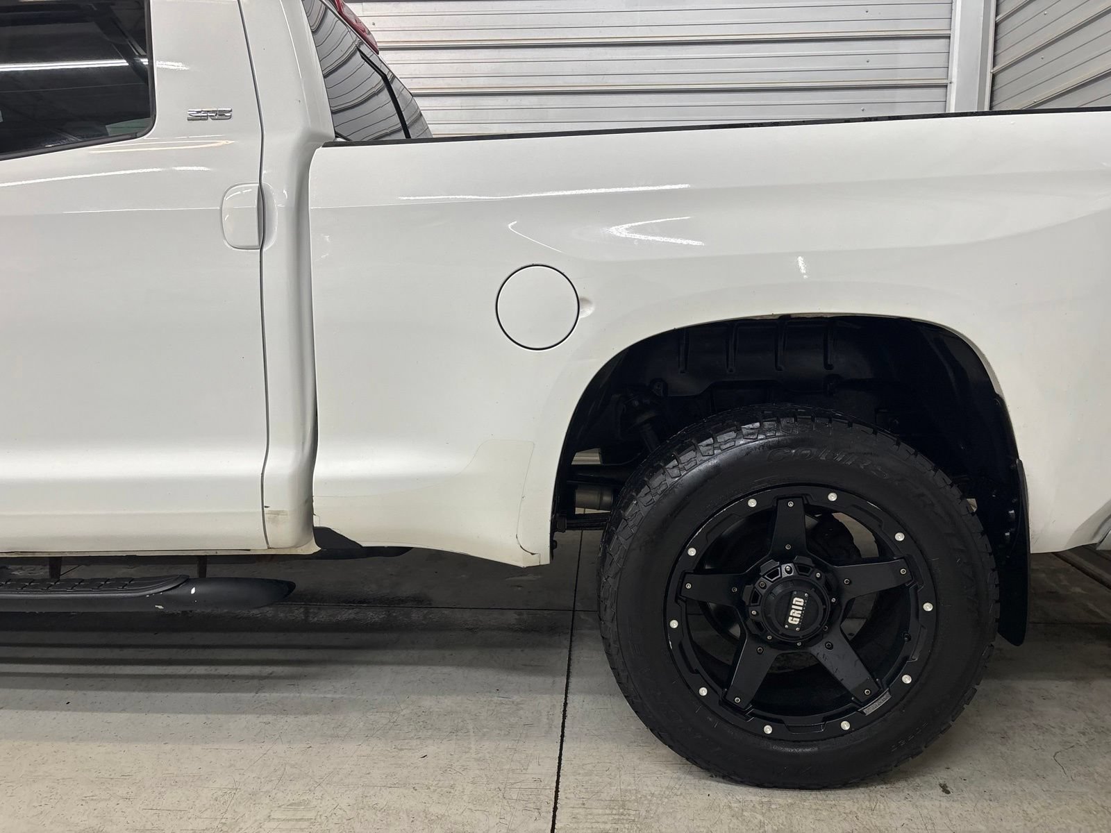 Used 2015 Toyota Tundra SR5 AWD/4WD image 6