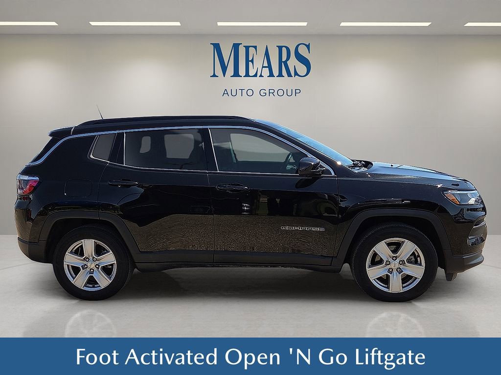 Used 2022 Jeep Compass Latitude w/ Sun and Sound Group image 7
