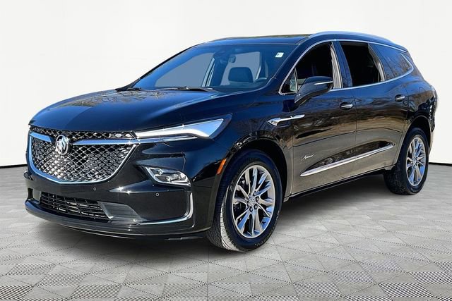 Used 2024 Buick Enclave Avenir w/ Avenir Technology Package image 3