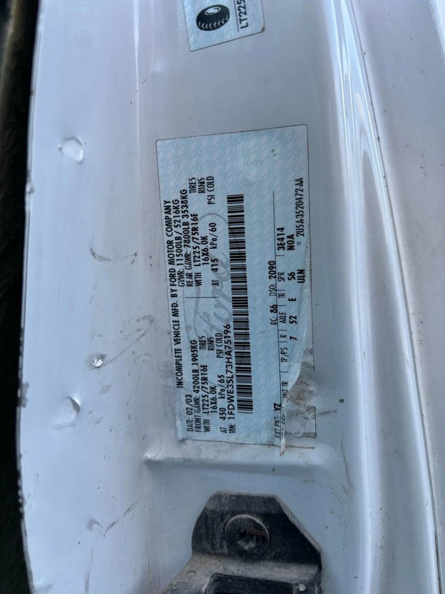 Used 2003 Ford E-350 and Econoline 350 Super Duty image 29