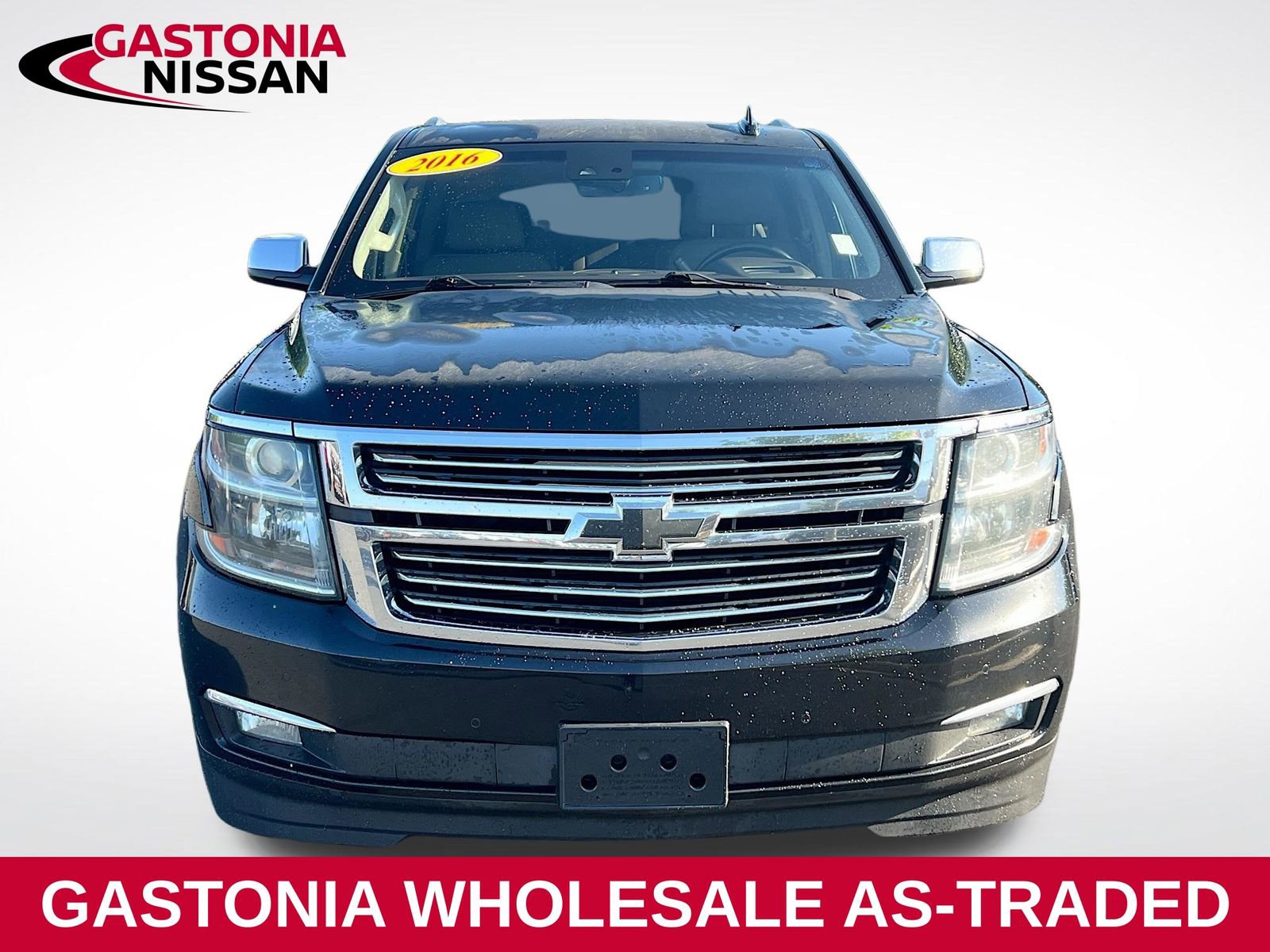 Used 2016 Chevrolet Suburban LTZ image 2