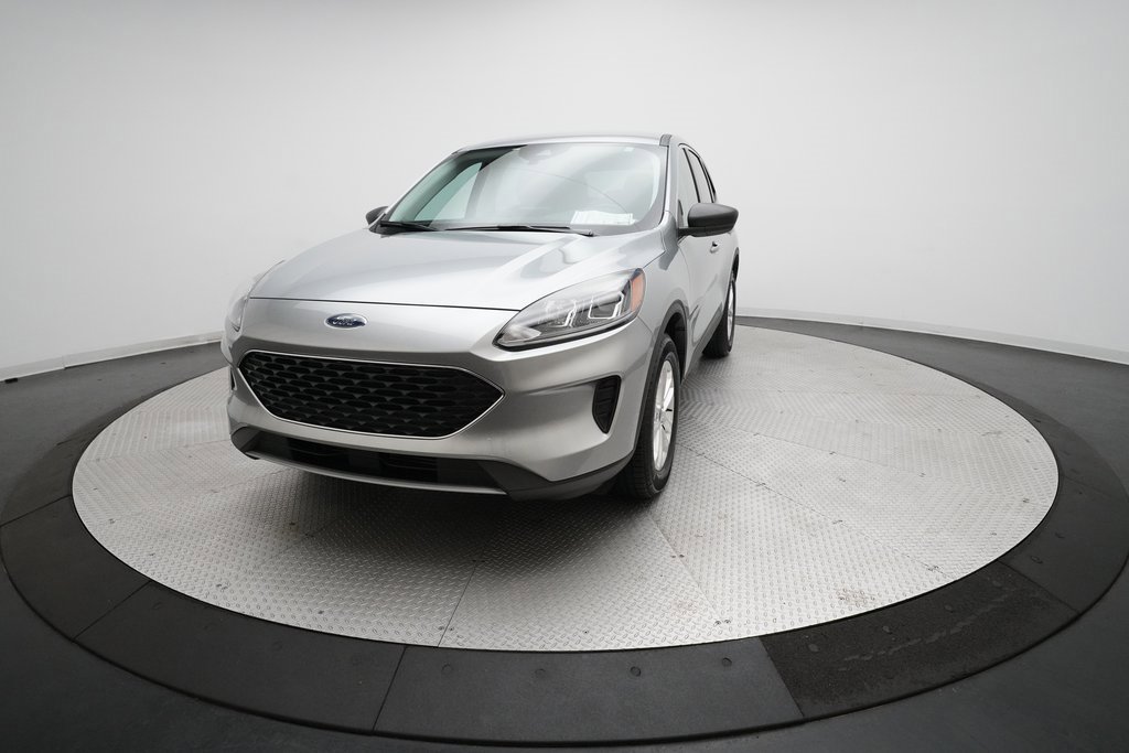 Used 2022 Ford Escape SE w/ Cold Weather Package image 32