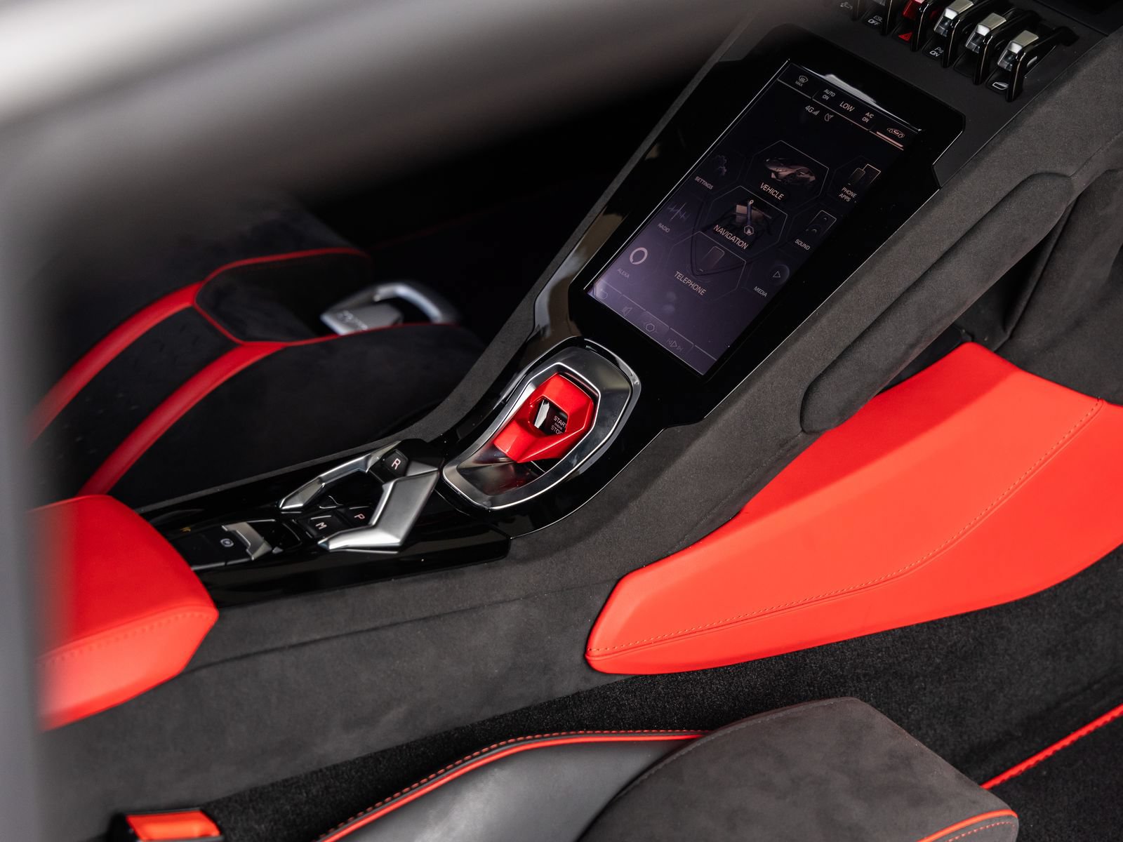 Used 2024 Lamborghini Huracan Tecnica RWD image 38