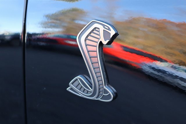 Used 2022 Ford Mustang Shelby GT500 w/ Carbon Fiber Track Pack image 23