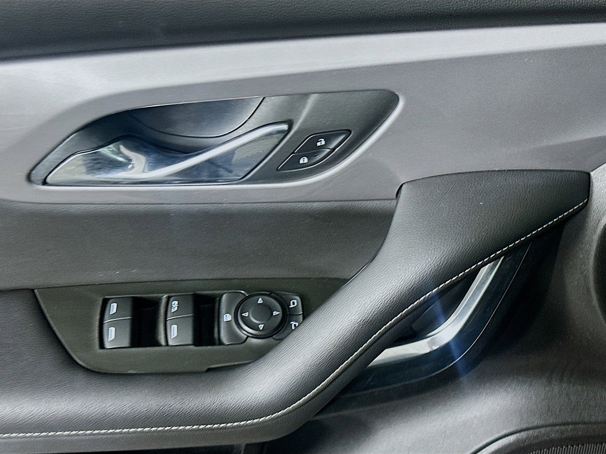 Used 2024 Chevrolet Blazer LT w/ Convenience Package image 15