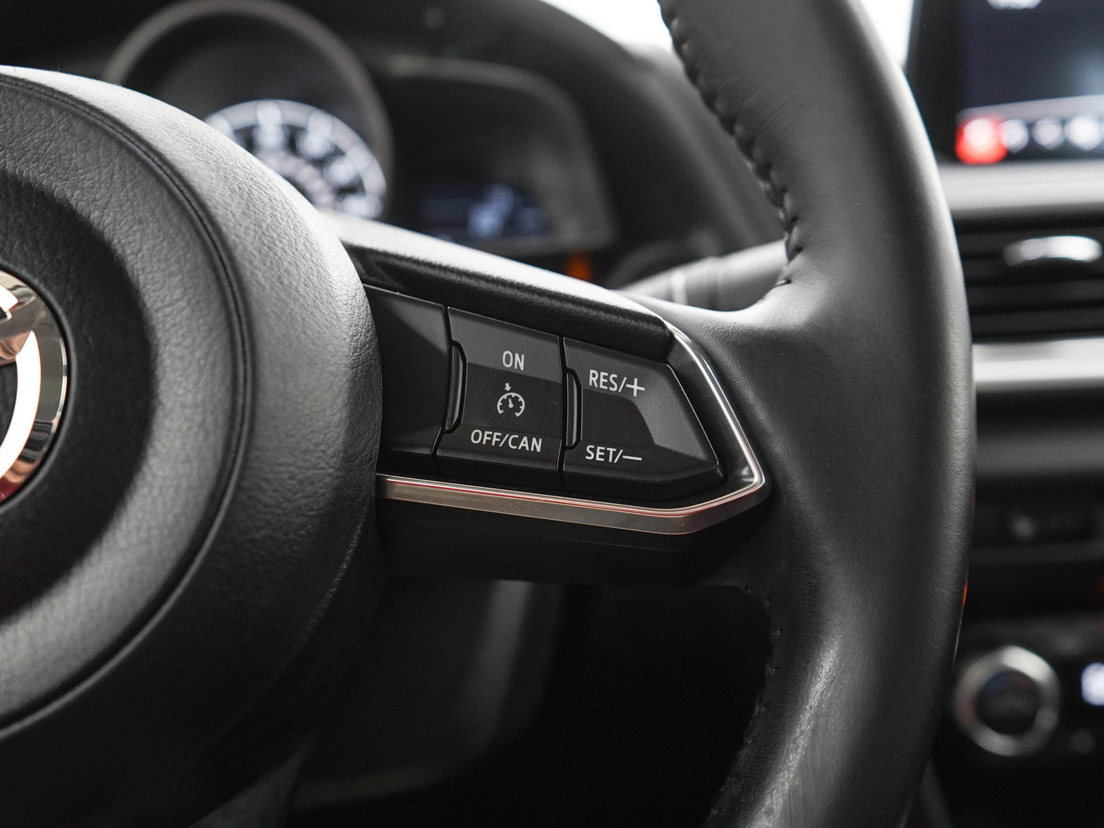 Used 2017 MAZDA MAZDA3 Touring FWD image 26