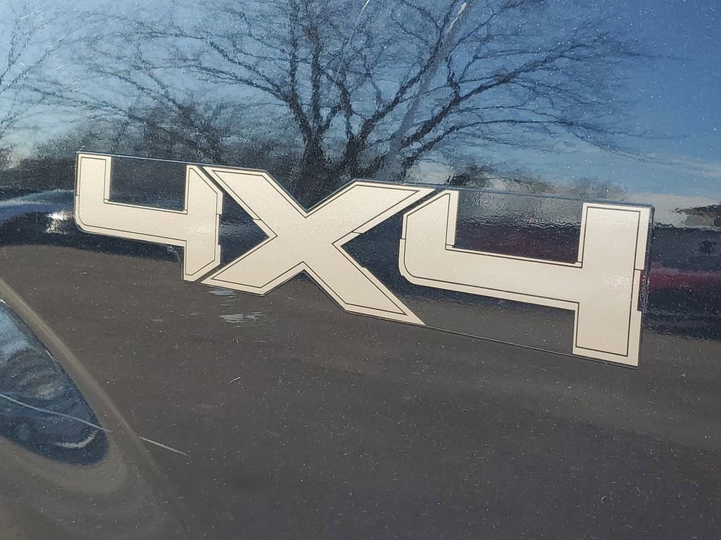 Used 2011 Ford F150 XLT w/ XLT Chrome Pkg image 29