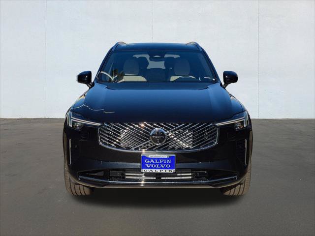 New 2026 Volvo XC90 T8 Plus w/ Protection Package AWD/4WD image 4