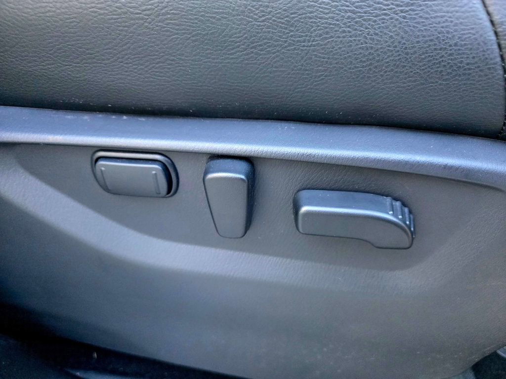 Used 2022 Nissan Armada SL image 29