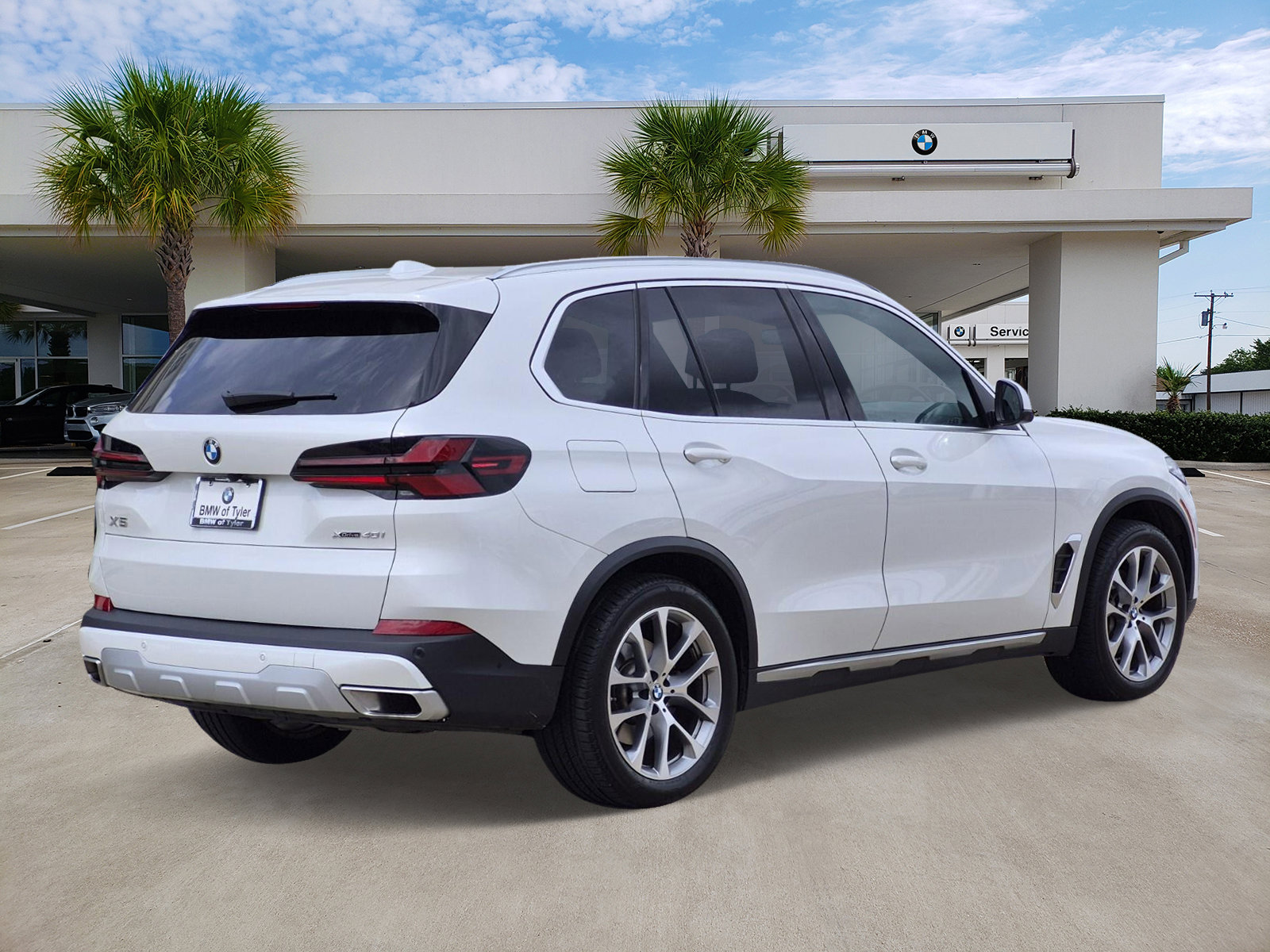 Certified 2026 BMW X5 xDrive40i w/ Climate Comfort Package image 4