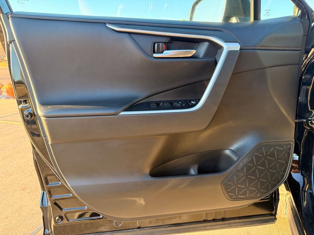 Used 2023 Toyota RAV4 Adventure image 10